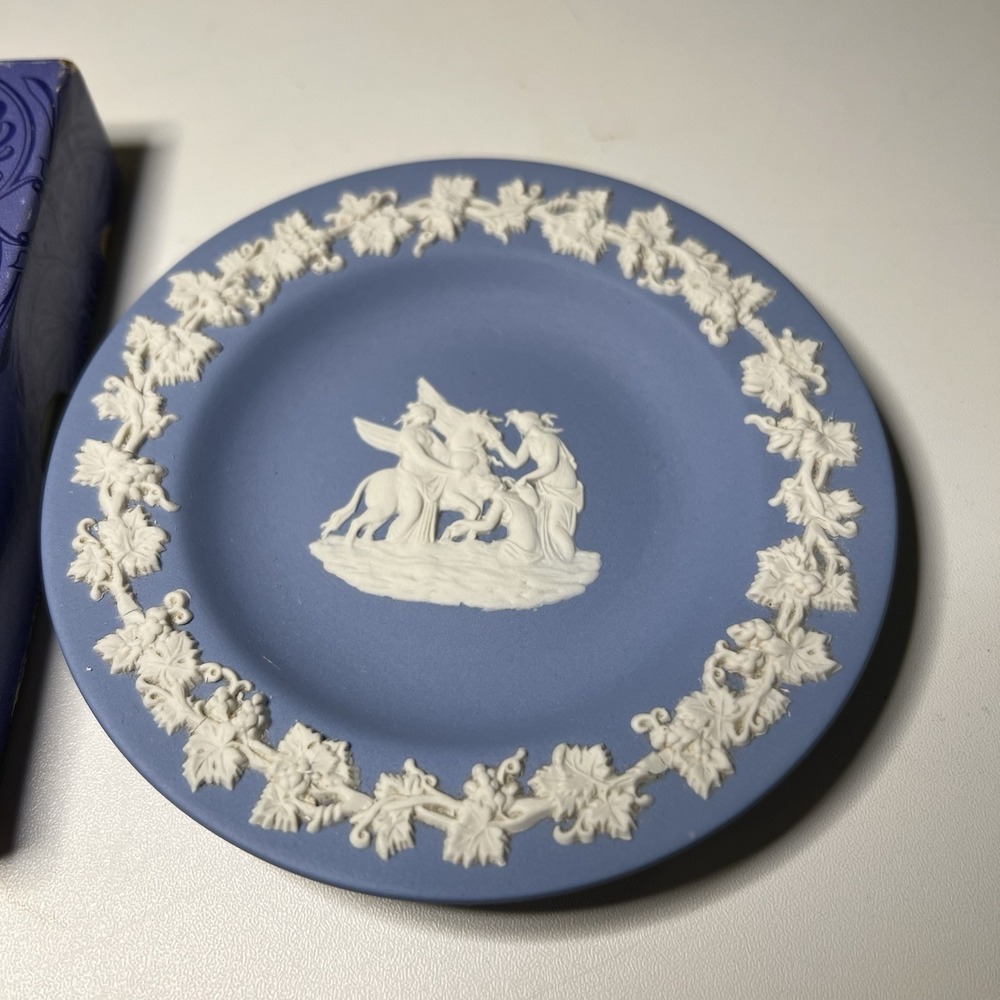 Wedgwood Blue‎ Plate Jasperware Pegasus Muses Made In England Embossed